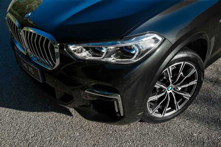 23款宝马x5xdrive30li尊享m运动,宝马x5xdrive30i曜夜版顶配