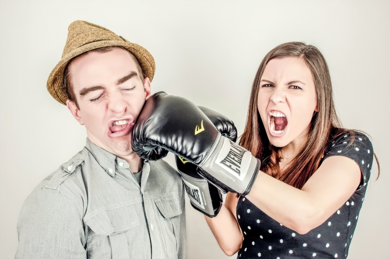 离婚后购买的保险怎么处理,离婚后买的人寿保单怎么处理