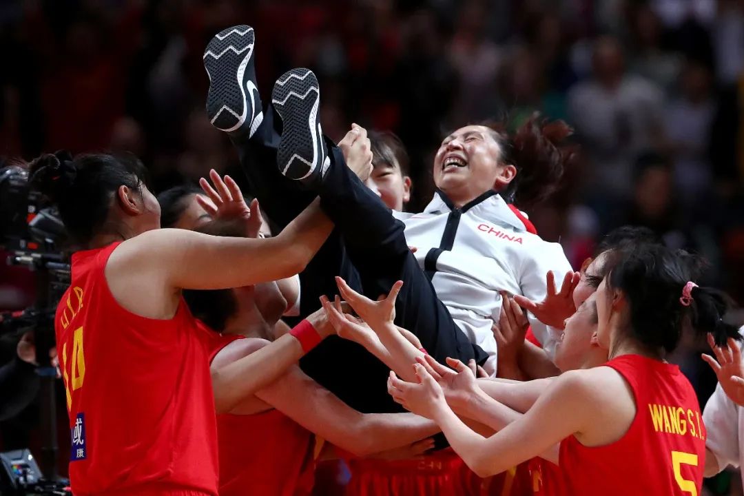 中国女篮28年苦与累,中国女篮走出舒适圈