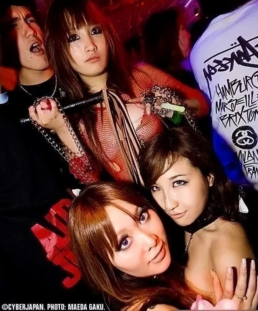 亚洲的四个著名*灯区红**，全去过的是我的神