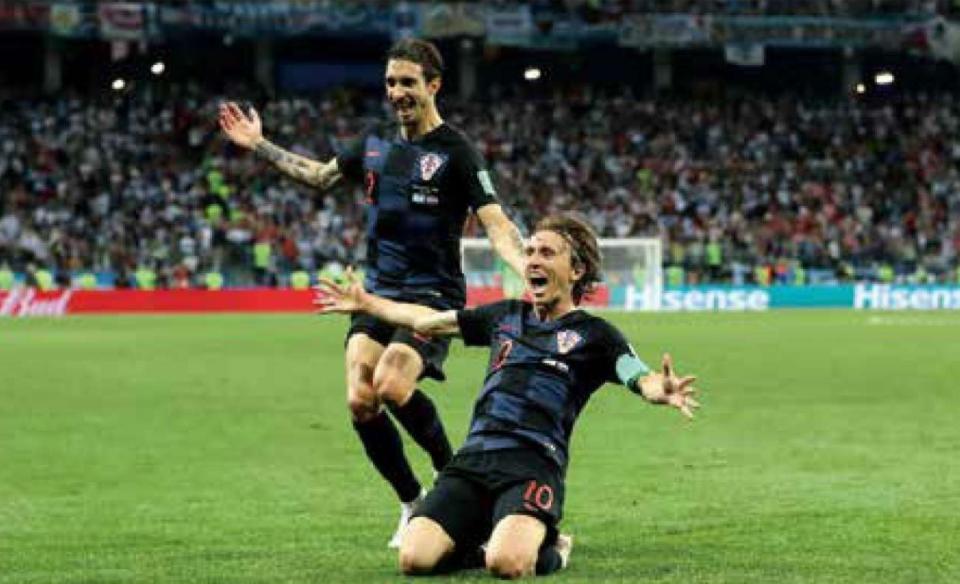 打破梅罗10年统治真的假的,打破梅罗垄断第一人