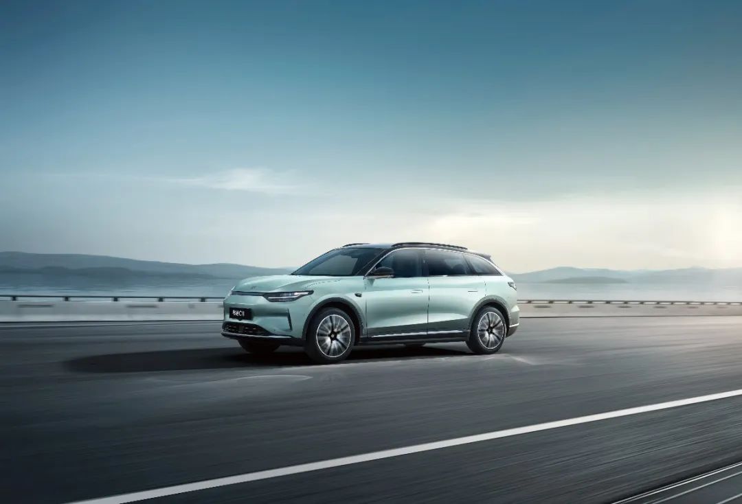 15万买30万体验，国产“价格屠夫”进化不设限，老车主直呼真香！