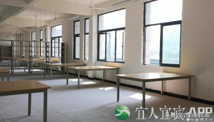 派送“教育大礼包”“幸福宜宾”正跨步走来