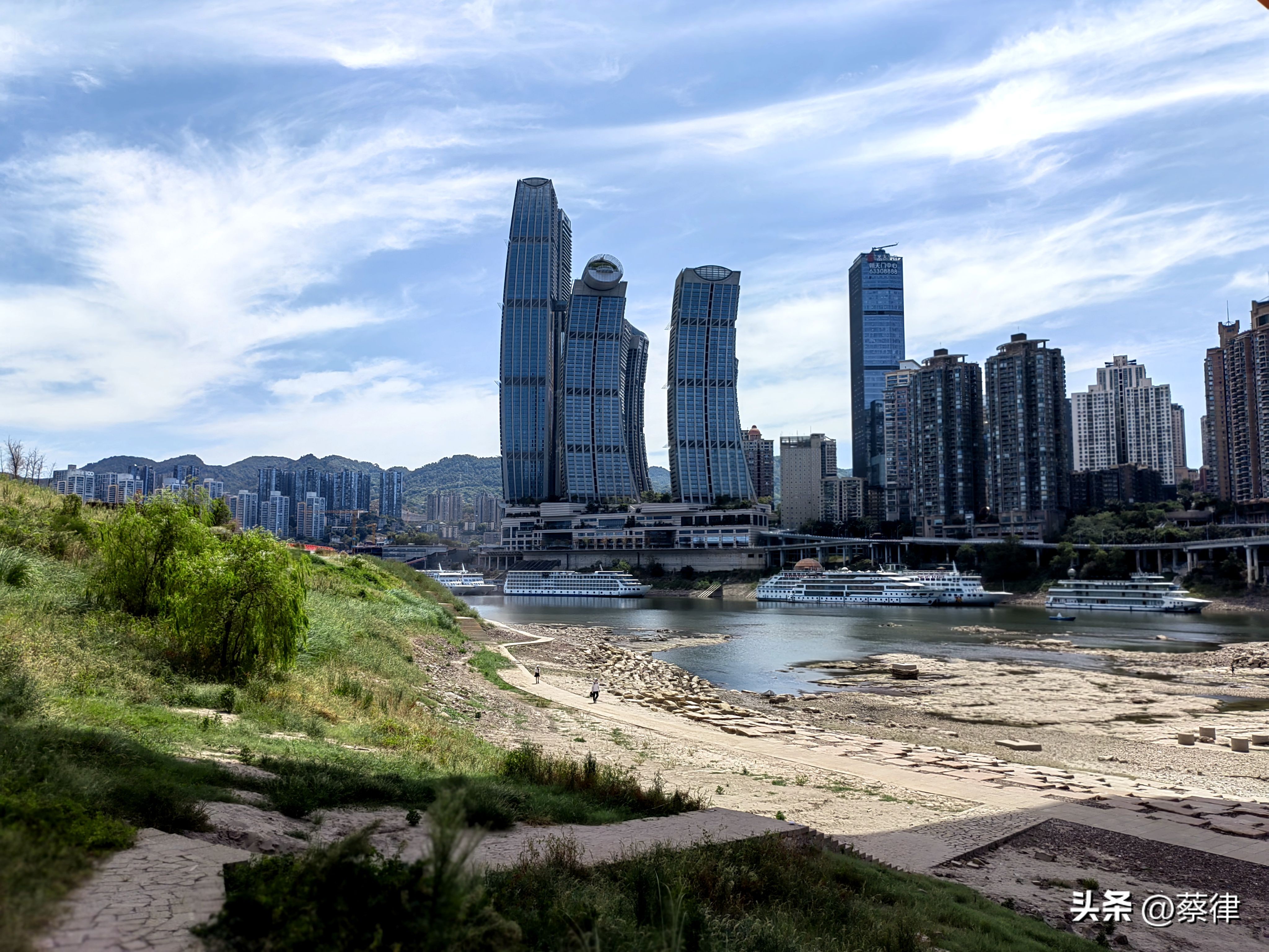 热沙无雨看江天！实测朝天门两江交汇高温枯水期的最低水位