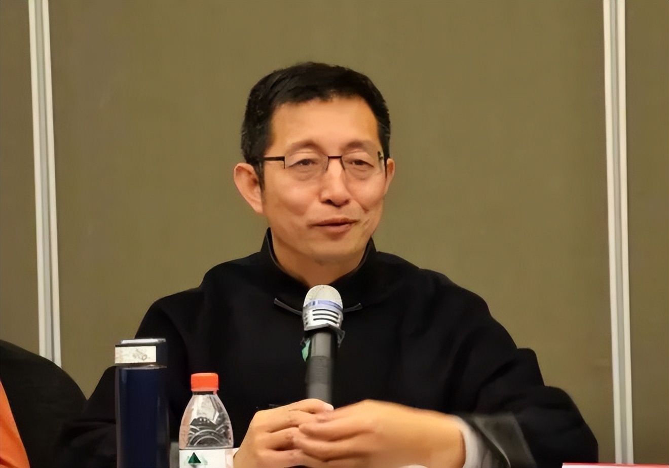 北大教授谈火葬场视频,北大教授建议恢复土葬