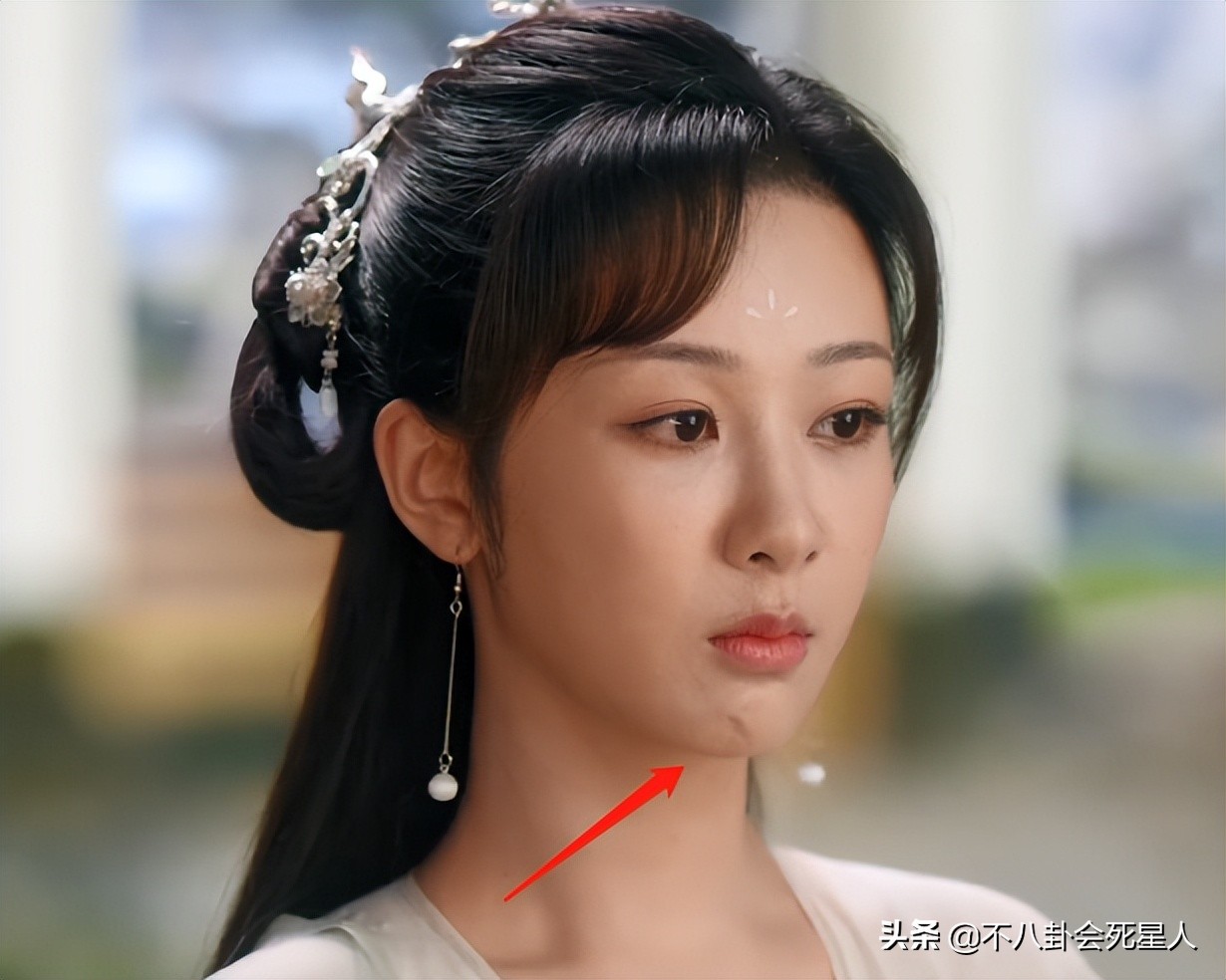 杨紫王一博对比照,杨紫王一博对比