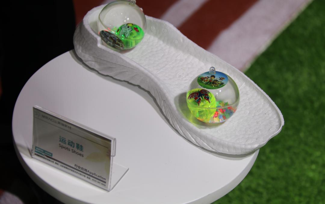 国内聚氨酯tpu原料,热塑性聚氨酯TPU