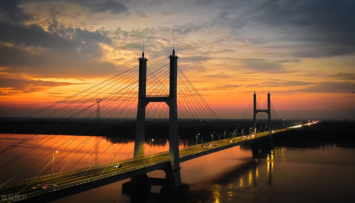 中国跨海跨江跨河桥梁世界第一,中国建的高难度桥梁