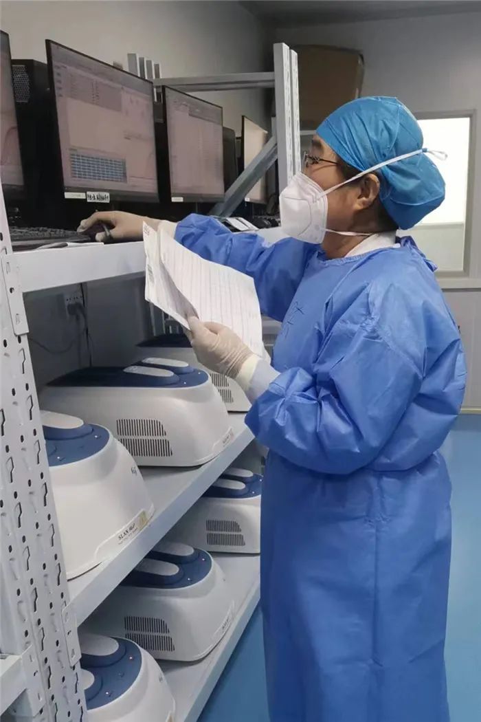 用“火眼金睛”守护平安防线——郑州市二院检验科主任韩根良