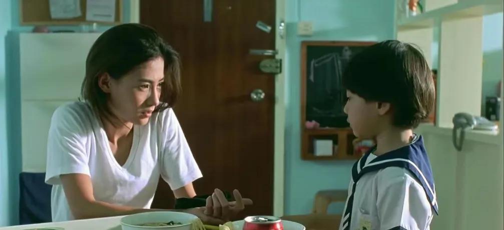 港风张柏芝盛世容颜,曾被媒体称作玉女掌门人的张柏芝