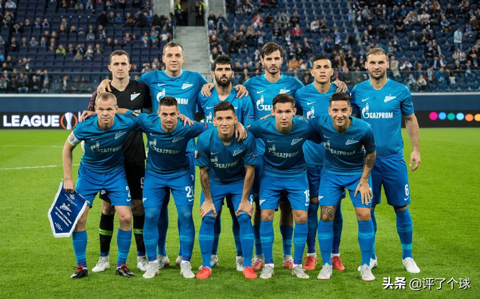 俄罗斯中锋久巴敬军礼,俄罗斯久巴简介