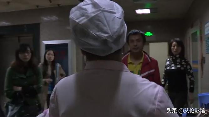 湖北36岁女子怀孕27周羊水破了，医生判定宝宝救不活，女：保孩子