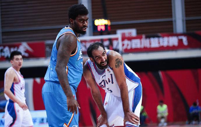 吉布森回归了吗,吉布森首钢首秀