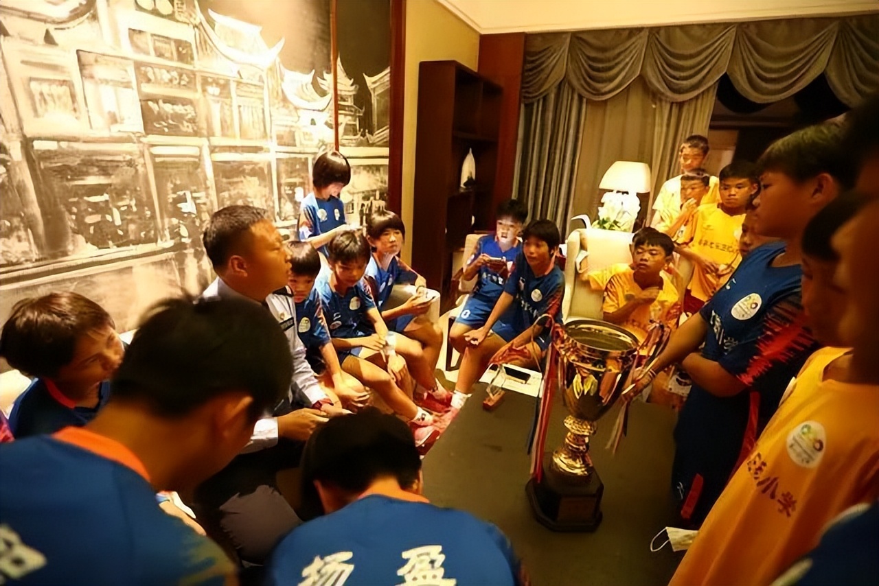 他们是最美的逆袭者,危急时刻他们化身最美逆行者