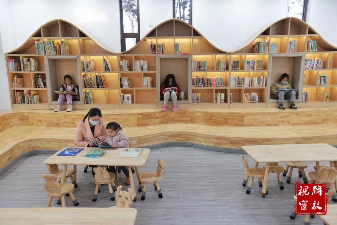 五一广场适合打卡的图书馆,五星步行街图书馆