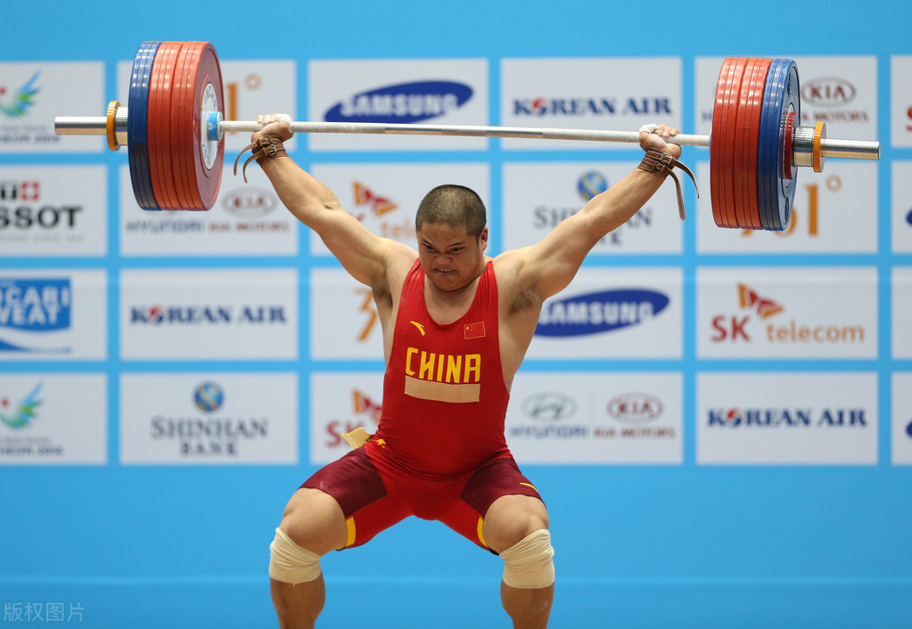 不怕美国的*压打**中国举重还要坚定的前行