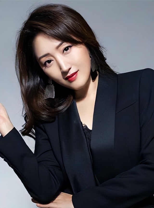 杨钰莹恋爱分手后现在过得怎么样,杨钰莹谈初恋现状