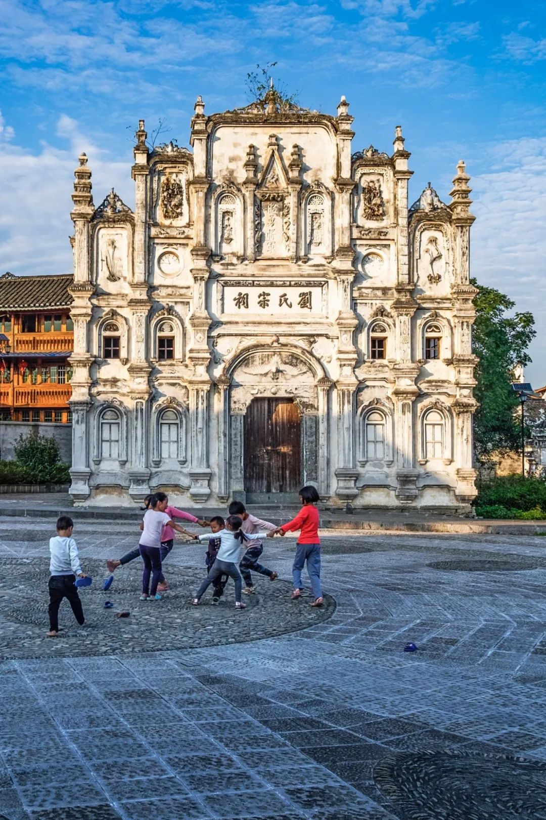 怎样才能了解中国真正的历史,怎么从头到尾了解中国的所有历史