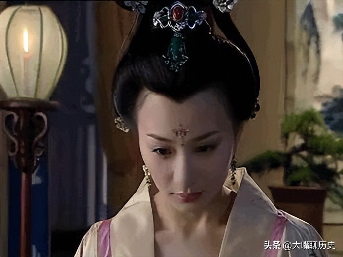 大小周后李煜近况,李煜小周后被召进宫后写的词