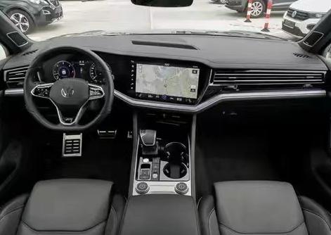 大众途锐四驱豪华,大众途锐4.0t试驾