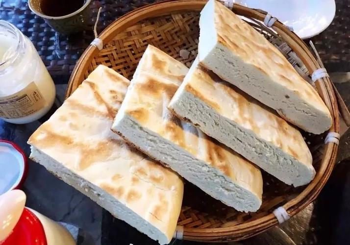 苞谷糁儿酸菜饼 (包谷糁煎馍)