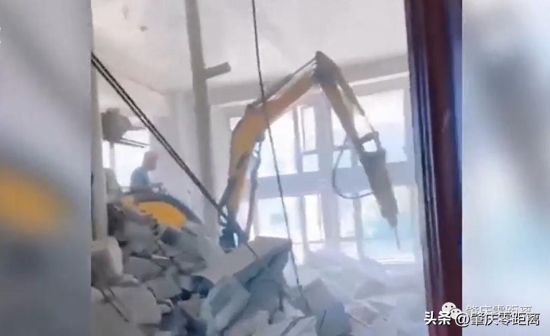 肇庆一业主装修拆墙切柱，不少住户家中开始有裂缝…