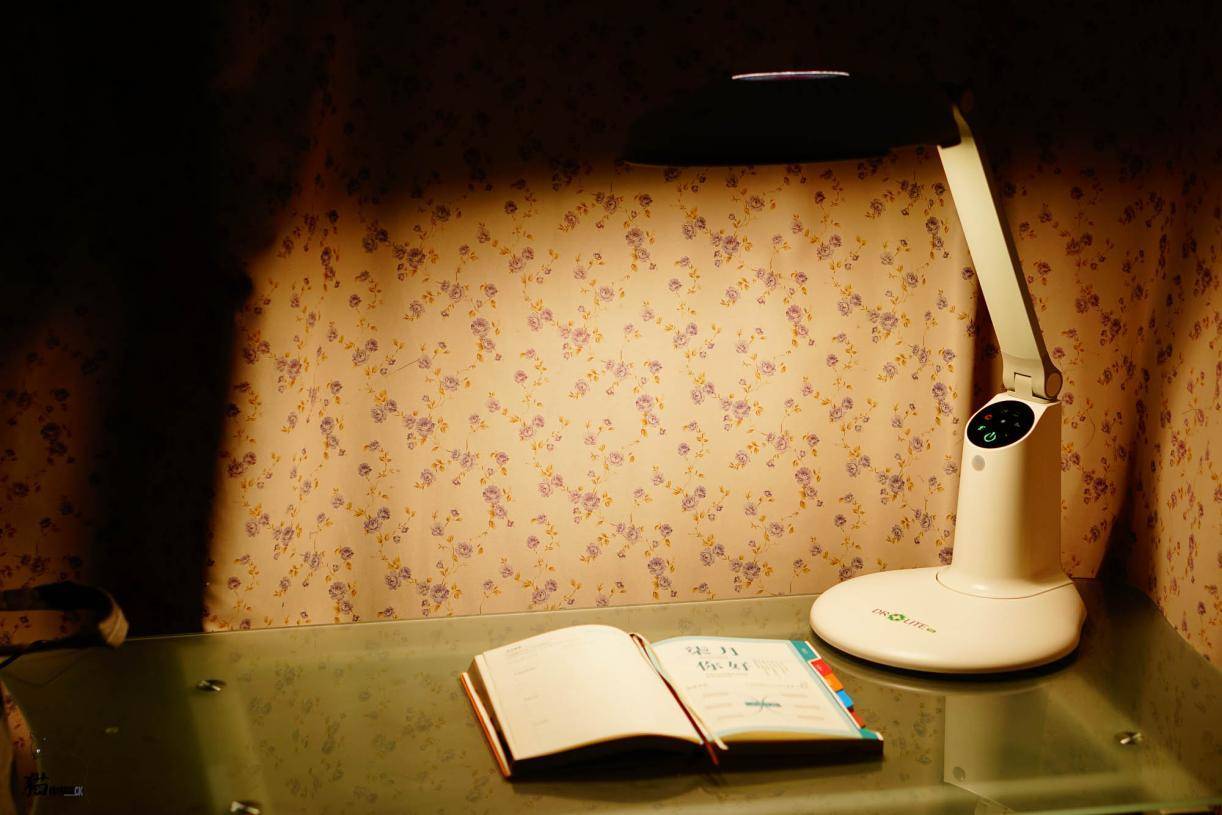 儿童学习护眼灯爱德华,预防孩子近视用2盏台灯