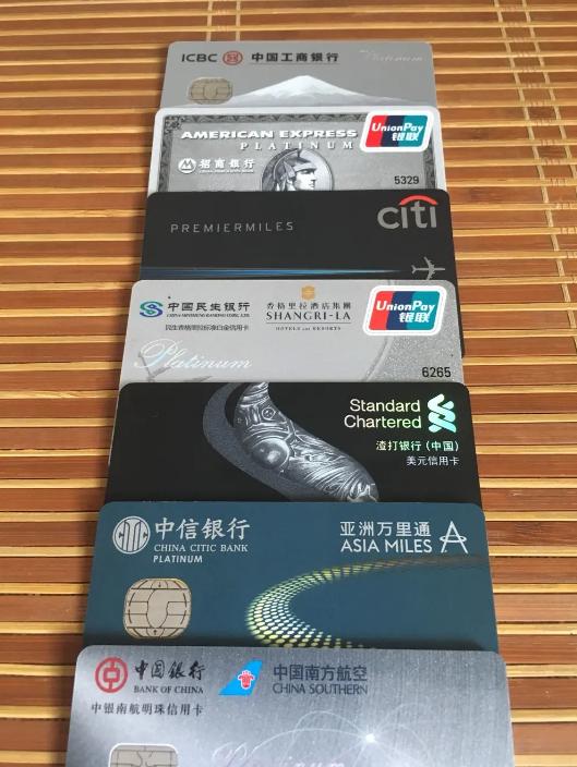 全球最牛黑卡是什么,全球亿万富豪黑卡