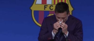 梅西从小矮子到巨人,从侏儒到世界球王催泪纪录片