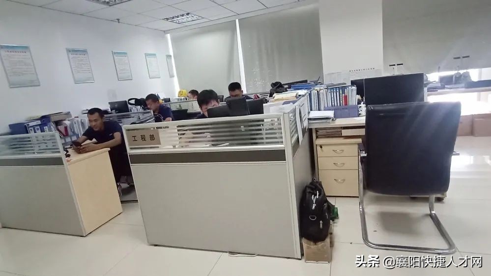 三菱电梯维保有包吃包住吗,三菱电梯节假日加班有钱吗