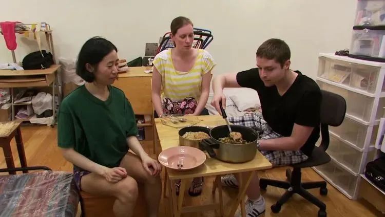 女白领20年不买内衣,女白领十几年不买衣服