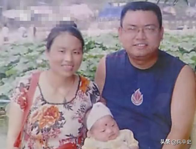 2岁幼童右眼流泪,2岁小孩眼睛哭出血