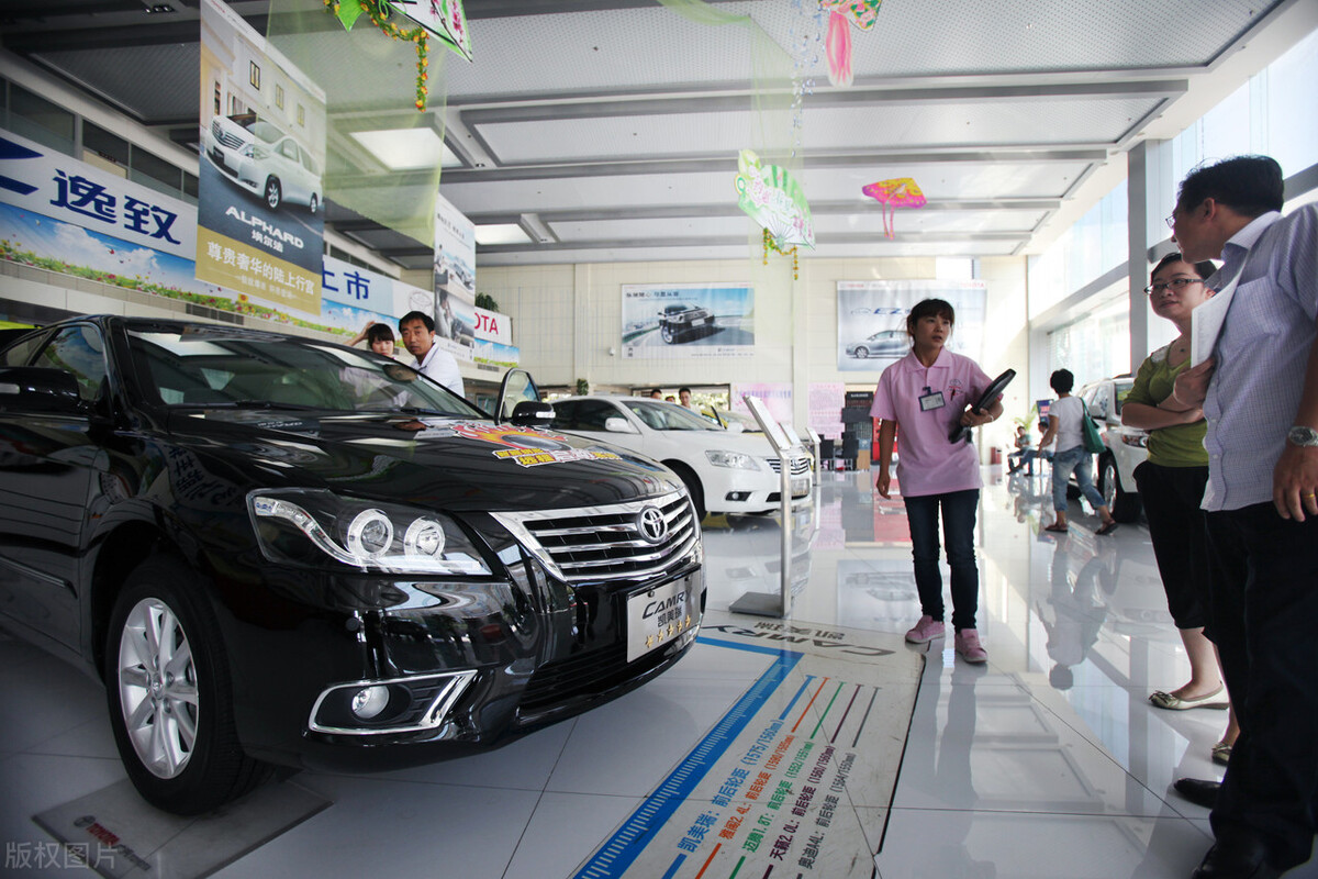 买车全款可以不在店内买保险吗,在4s店买车付全款怎么买保险划算