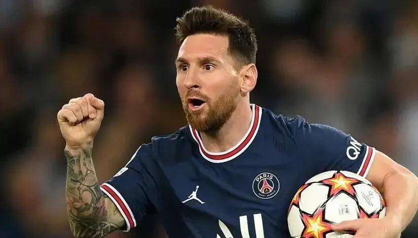 0-2！荷兰太狠了，波兰主场惨败，莱万沦为C罗式饼锋，全场0射门