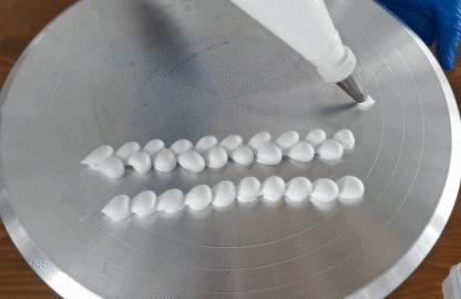 蛋糕渐变用什么裱花嘴,做蛋糕裱花嘴最实用的是哪种