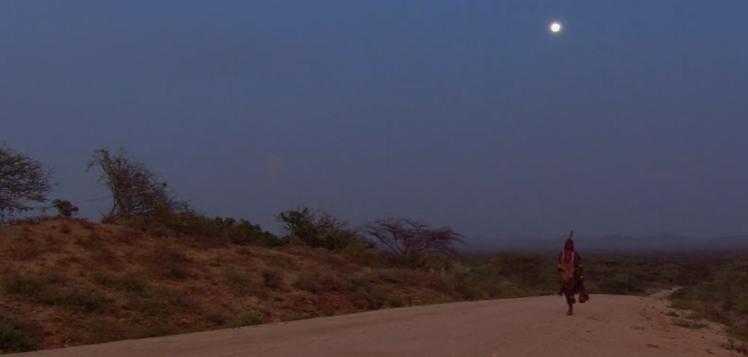 非洲原始部落的真实生活：女人想找对象，就要主动让男人鞭打