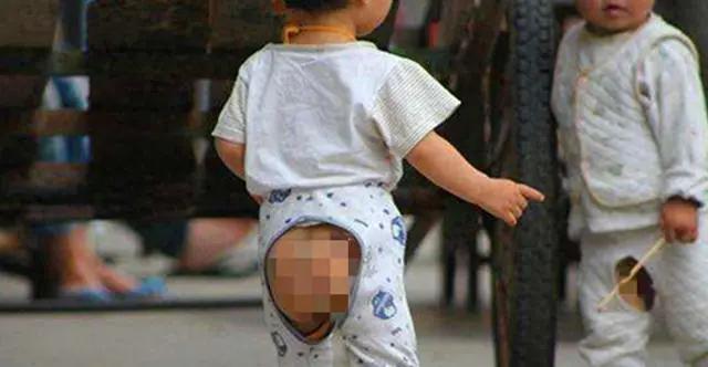 穿开裆裤的宝宝伤不起,穿开裆裤真的对宝宝好吗