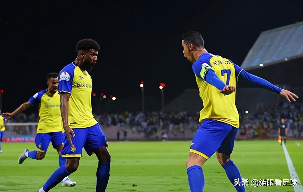 利雅得胜利vs利雅得新月c罗吃红牌,c罗处罚消息