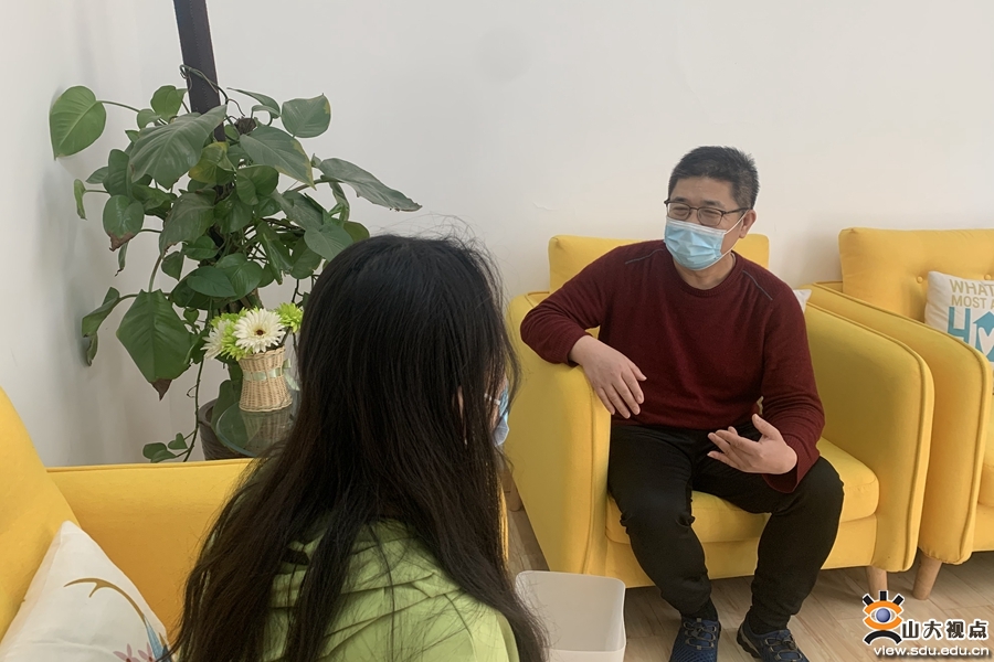 齐心协力战疫情凝聚青春正能量,同心战疫点滴温暖