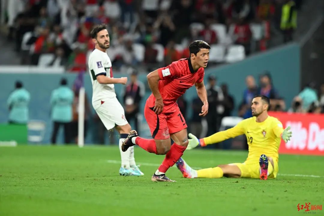 卡塔尔世界杯吉祥物素描图,卡塔尔世界杯构图