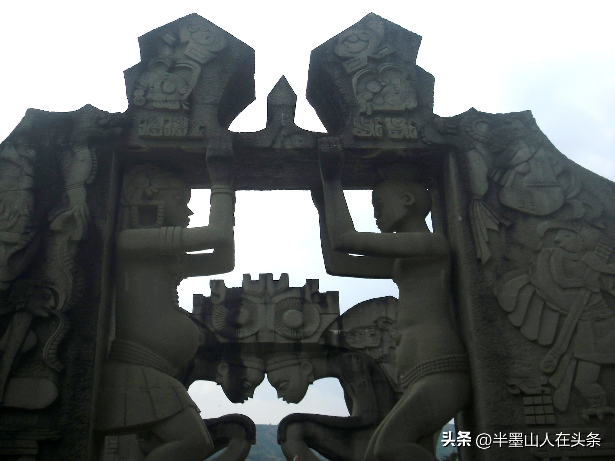 游云南墨江北回归线标志园,墨江县神奇的北回归线标志园