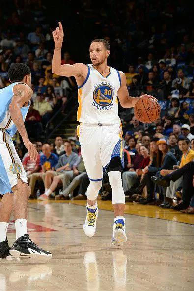 新王登基，三分王者史蒂芬.库里