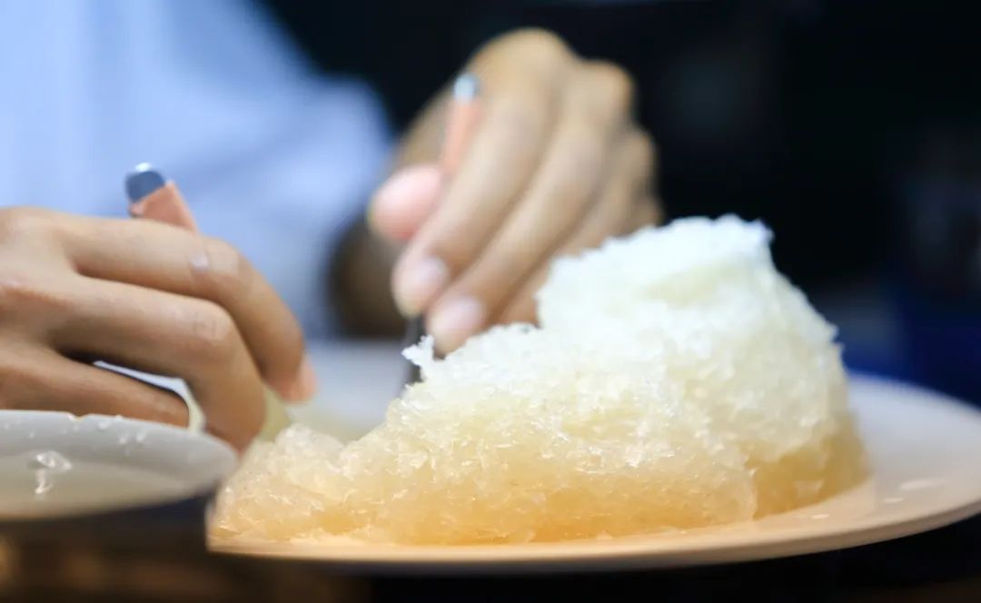 年轻人养生上瘾,年轻人爱上奢侈品