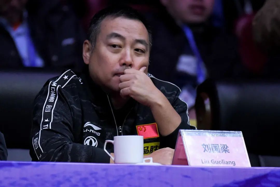 属下违抗少主命令被责罚,属下违抗太子命令被责罚