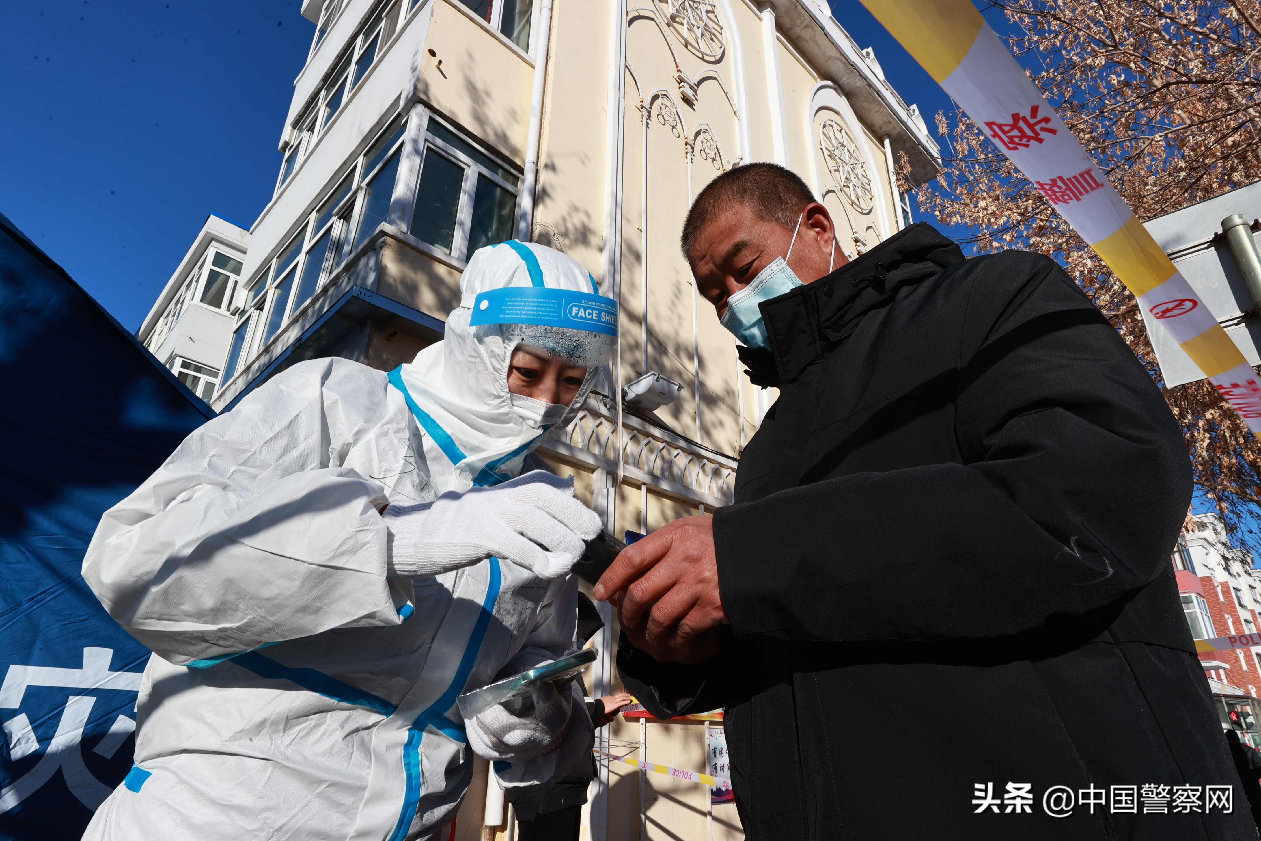 边检民警抗疫一线,抗疫满洲里