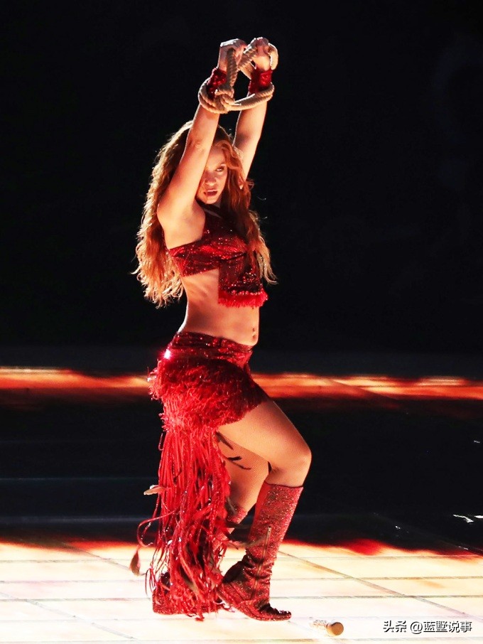 superbowl中场秀碧昂斯,2012超级碗中场秀碧昂丝的评价