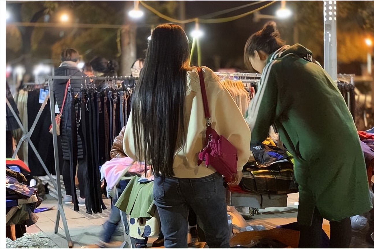 央视曝光致癌衣服,央视曝光夺命衣服致癌物超标