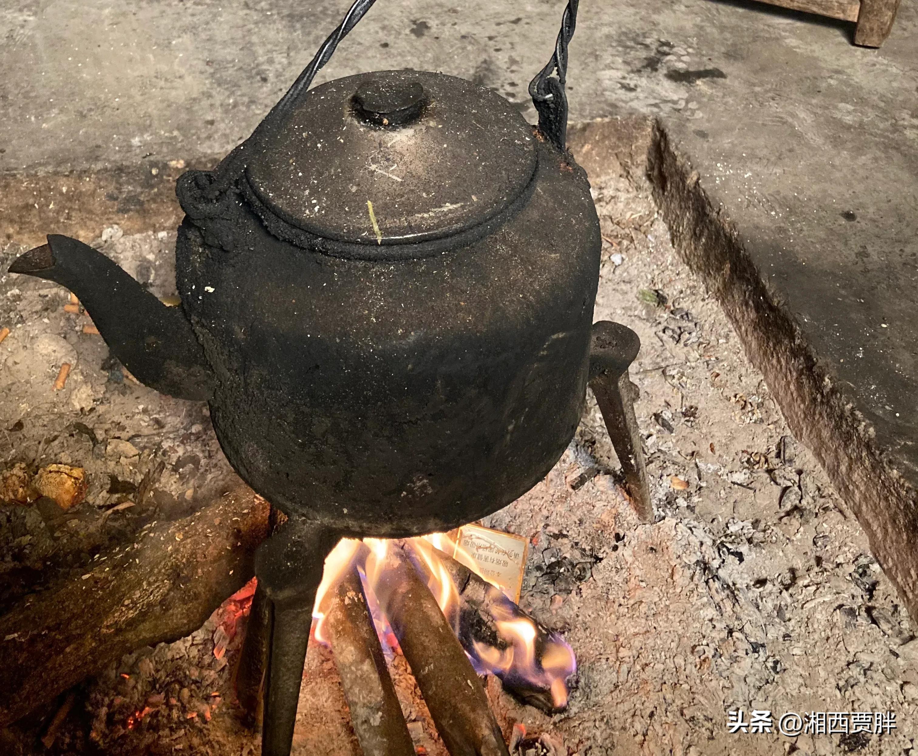 一个39岁男人的自述:第一次听见姐姐哭泣,我决定要帮助姐姐。