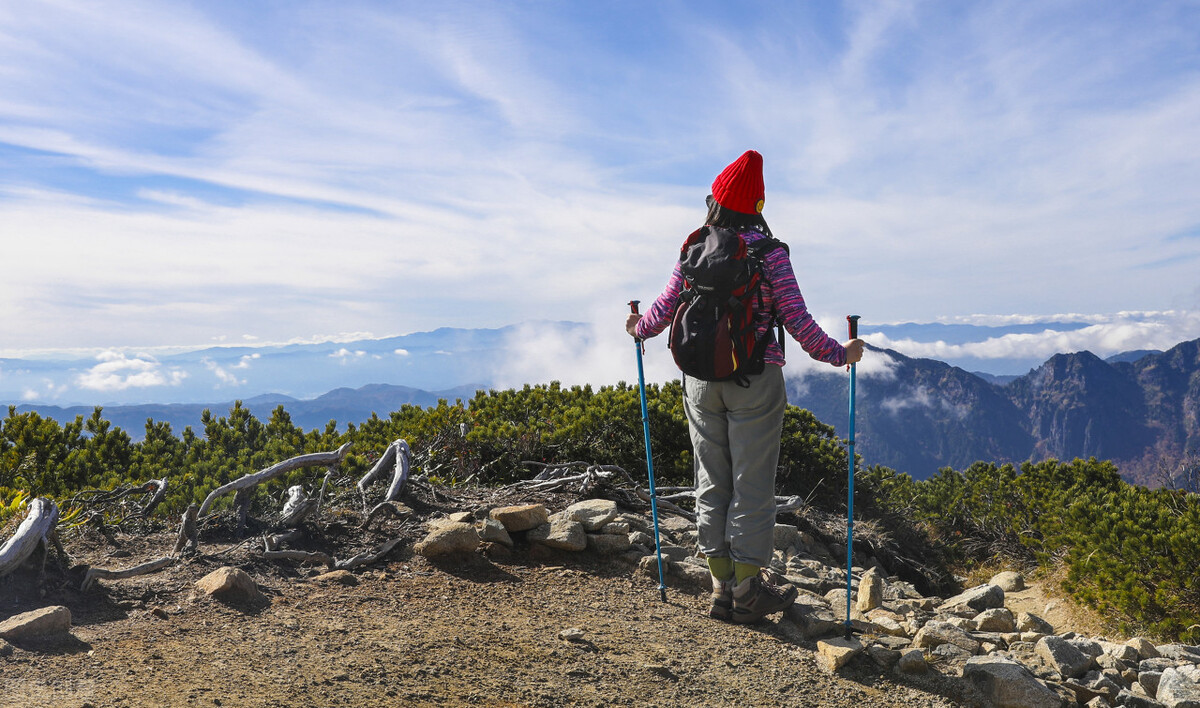 跳跃时是怎么保持身体平衡的,保持身体平衡的是什么