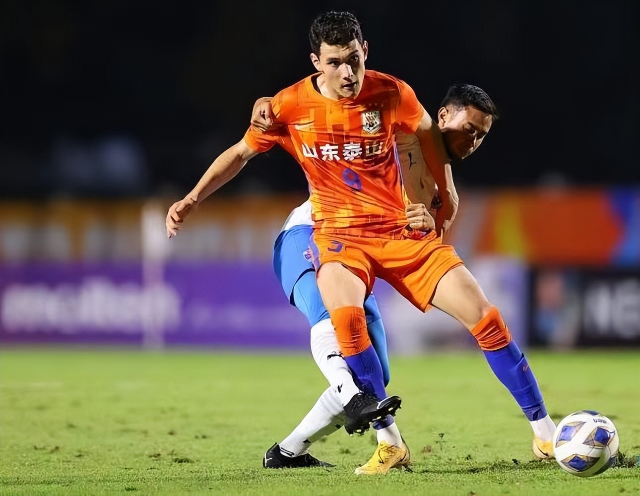 补时射门未果西塞痛失绝杀,补时不抛弃一人狂奔半场0度破门